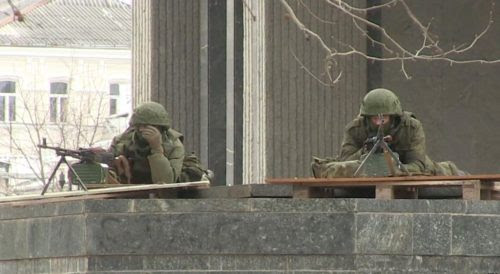 Vezhlivie lyudi okranayut parlament Kryma mart 2014